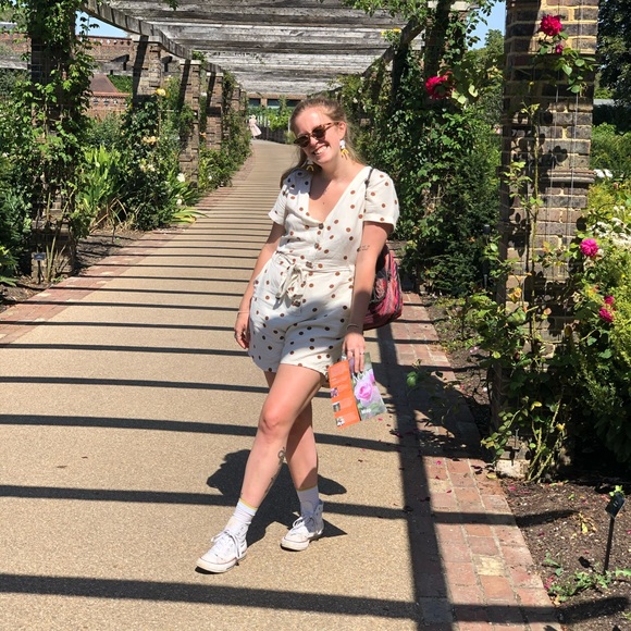 Meet your Posher, Sam - Picture 6 of 8